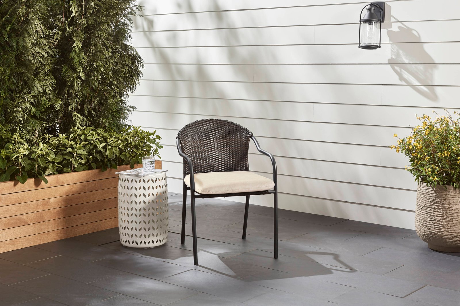 allen + roth with STAINMASTER Stainmaster 18-in x 19-in Wheat