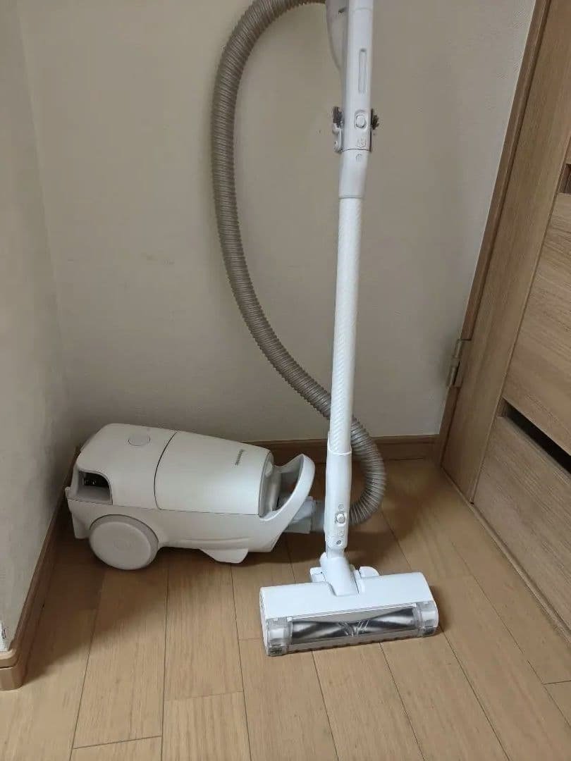 パナソニック小型軽量　紙パック式MC-JP850K からまないブラシ2022年製 紙パック式キャニスター掃除機【スマートアタッチメント/からまない